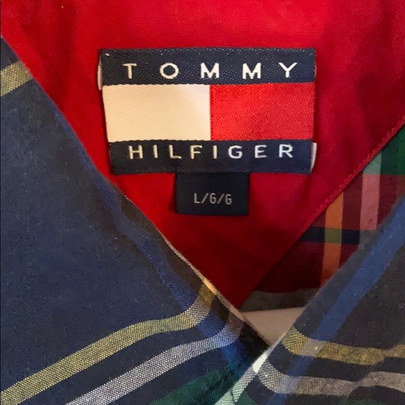 Men’s short sleeved Tommy Hilfiger shirt Large - Picture 2 of 4